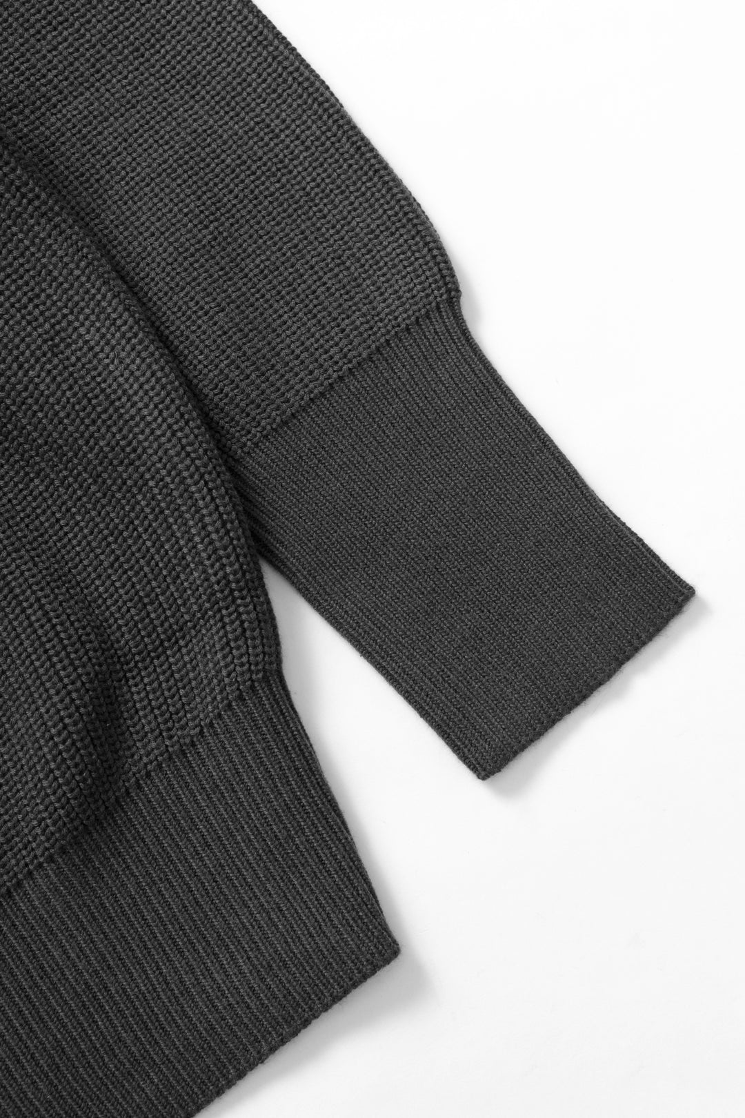 Okonkwo MFG - Knitted Jumper - Grey
